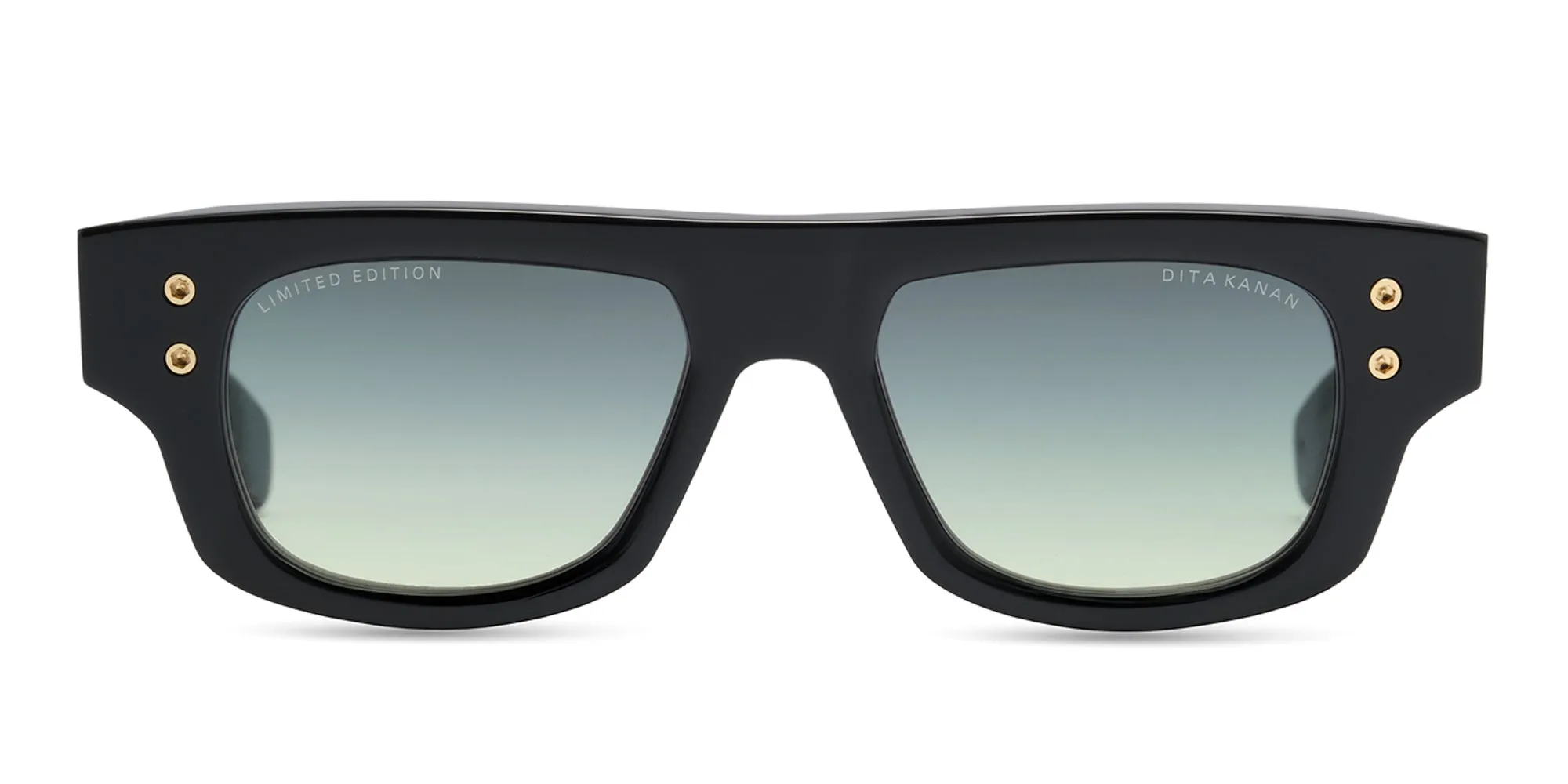 Dita Kanan DTS735