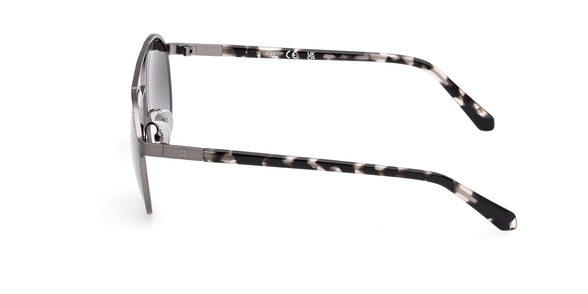 Guess GU00211