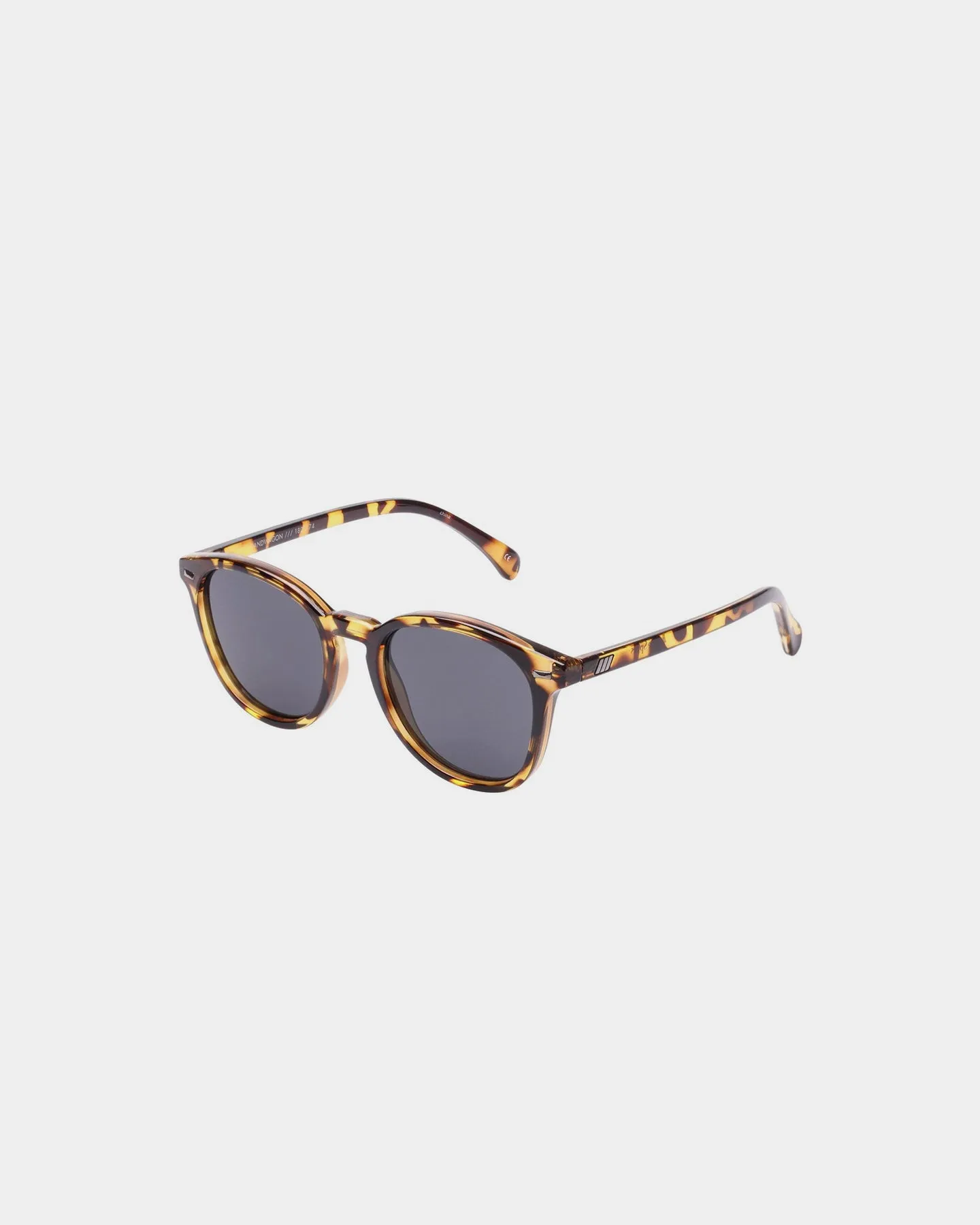 Le Specs Bandwagon Syrup Tort